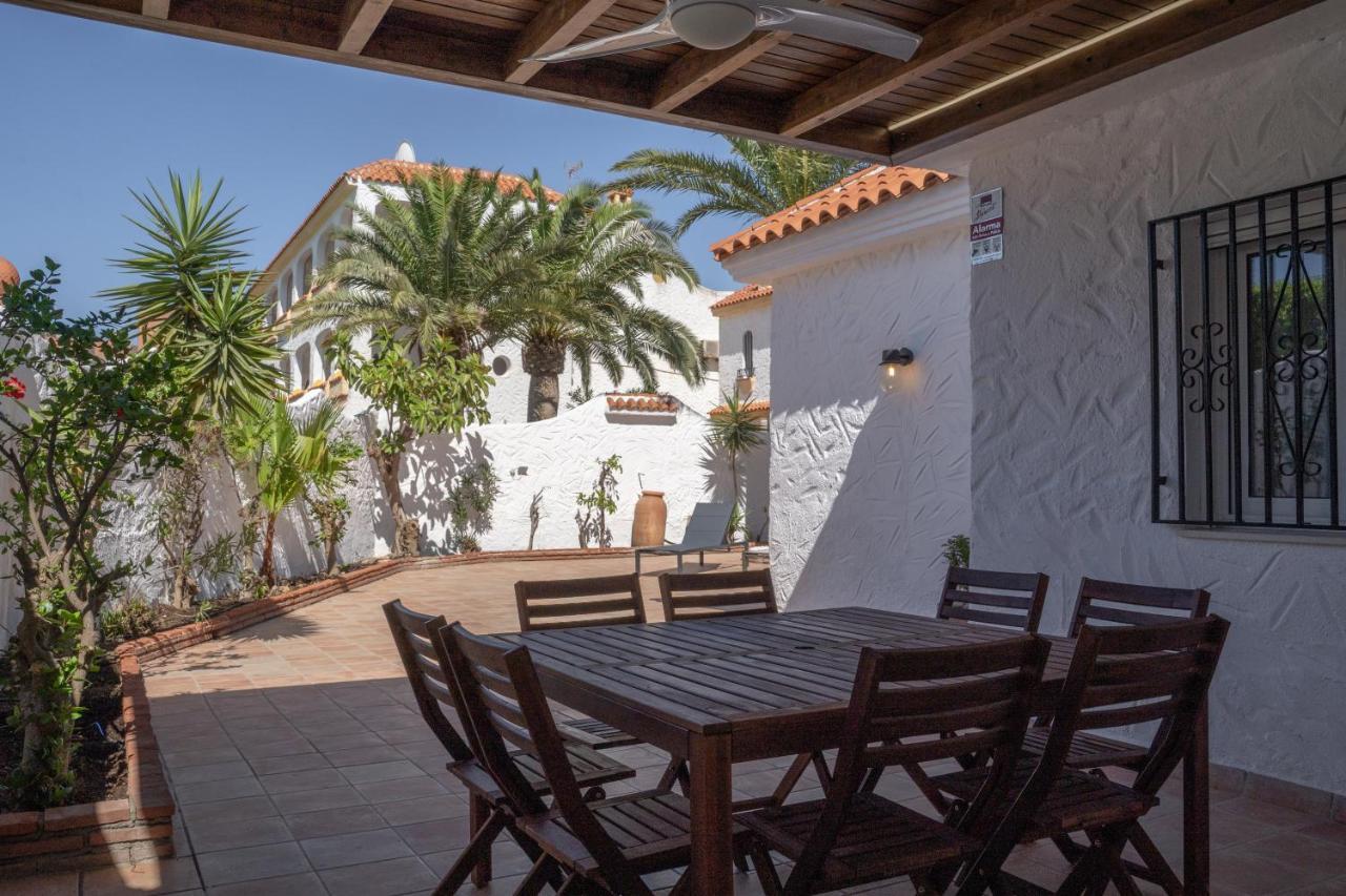 Villa Ohana Roquetas de Mar Exterior photo